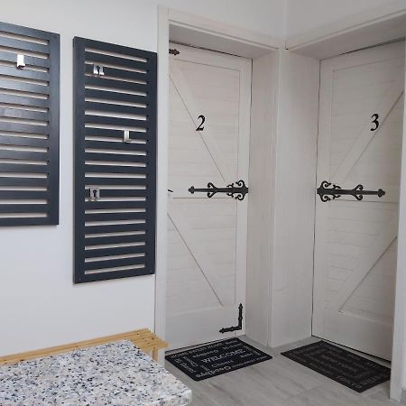 סלוניי Rooms Grizzly מראה חיצוני תמונה